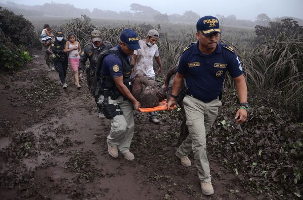 Cómo quedó Guatemala tras la erupción del volcán de Fuego - Sputnik Mundo