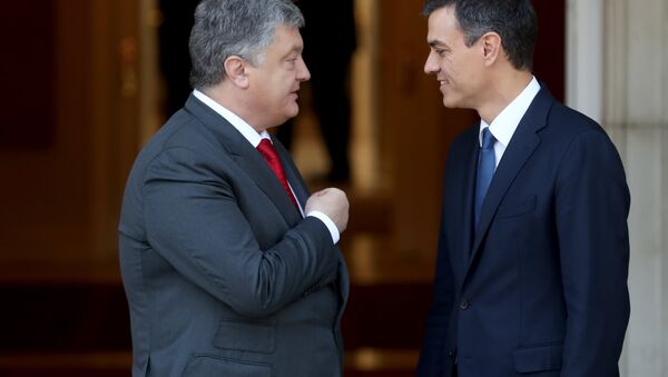 Reunión entre presidente de Ucrania, Petró Poroshenko, y el nuevo presidente del Gobierno español, Pedro Sánchez - Sputnik Mundo