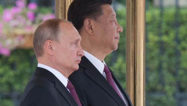 El presidente de Rusia, Vladímir Putin, y el presidente de China, Xi Jinping (archivo) - Sputnik Mundo