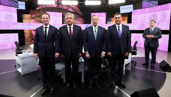 Ricardo Anaya, Andrés Manuel López Obrador, José Antonio Meade y Jaime Rodríguez durante el tercer y último debate - Sputnik Mundo