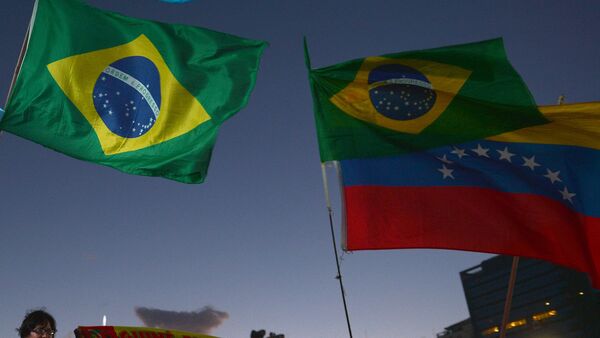 Banderas de Brasil y Venezuela - Sputnik Mundo
