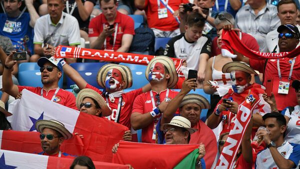 Los hinchas en el partido entre Panamá e Inglaterra en el estadio de Nizhni Nóvgorod - Sputnik Mundo