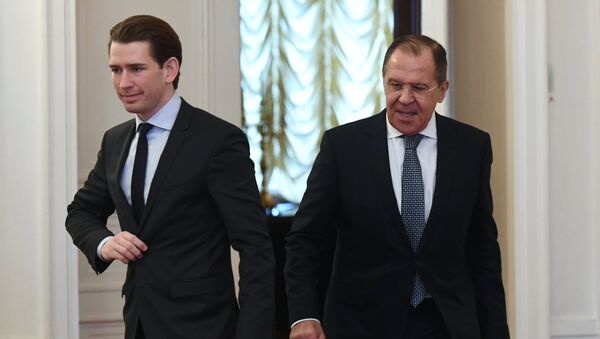 El canciller federal de Austria, Sebastian Kurz, y el ministro ruso de Exteriores, Serguéi Lavrov - Sputnik Mundo