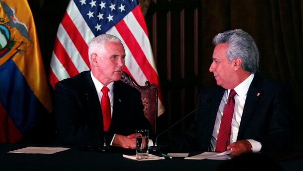 El vicepresidente de EEUU, Mike Pence y el presidente de Ecuador, Lenín Moreno - Sputnik Mundo