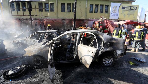 Las consecuencias de la explosión en Jalalabad, Afganistán - Sputnik Mundo
