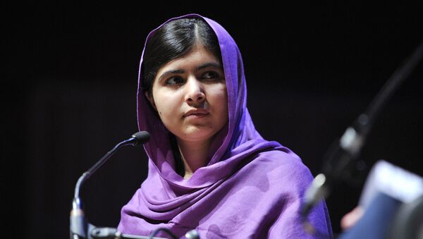 Malala Yousafazi, la activista pakistaní por los derechos de las niñas a la educación y premio Nobel de la Paz - Sputnik Mundo