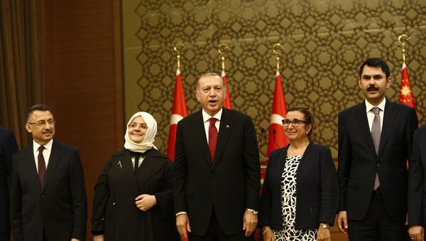 El presidente de Turquía, Recep Tayyip Erdogan, presenta a los miembros de su Gobierno, Ankara, Turquía, 9 de julio de 2018 - Sputnik Mundo