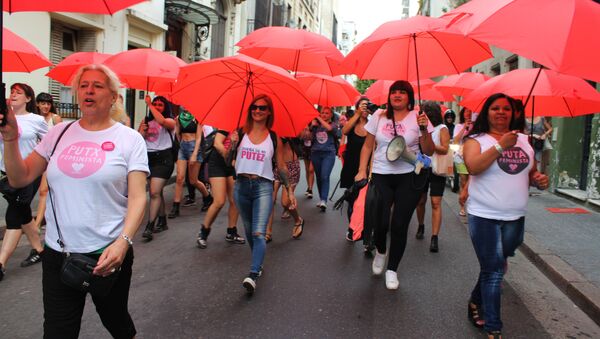 Participación de Trabajadoras Sexuales en el Paro Internacional de Mujeres, Lesbianas, Travestis y Trans en Argentina. - Sputnik Mundo