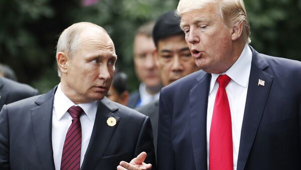 Vladímir Putin y Donald Trump (archivo) - Sputnik Mundo