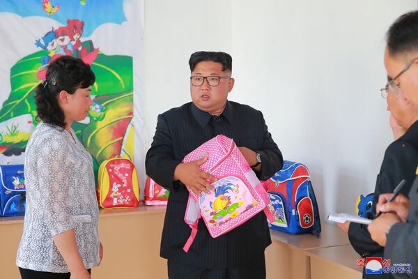 Kim Jong-un marca también el camino de la economía norcoreana - Sputnik Mundo