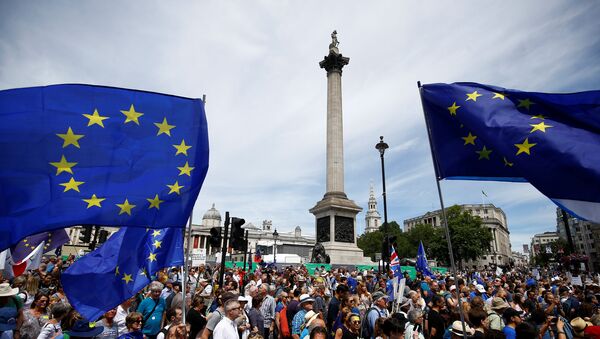 Manifestación contra el Brexit en Londres (imagen referencial) - Sputnik Mundo