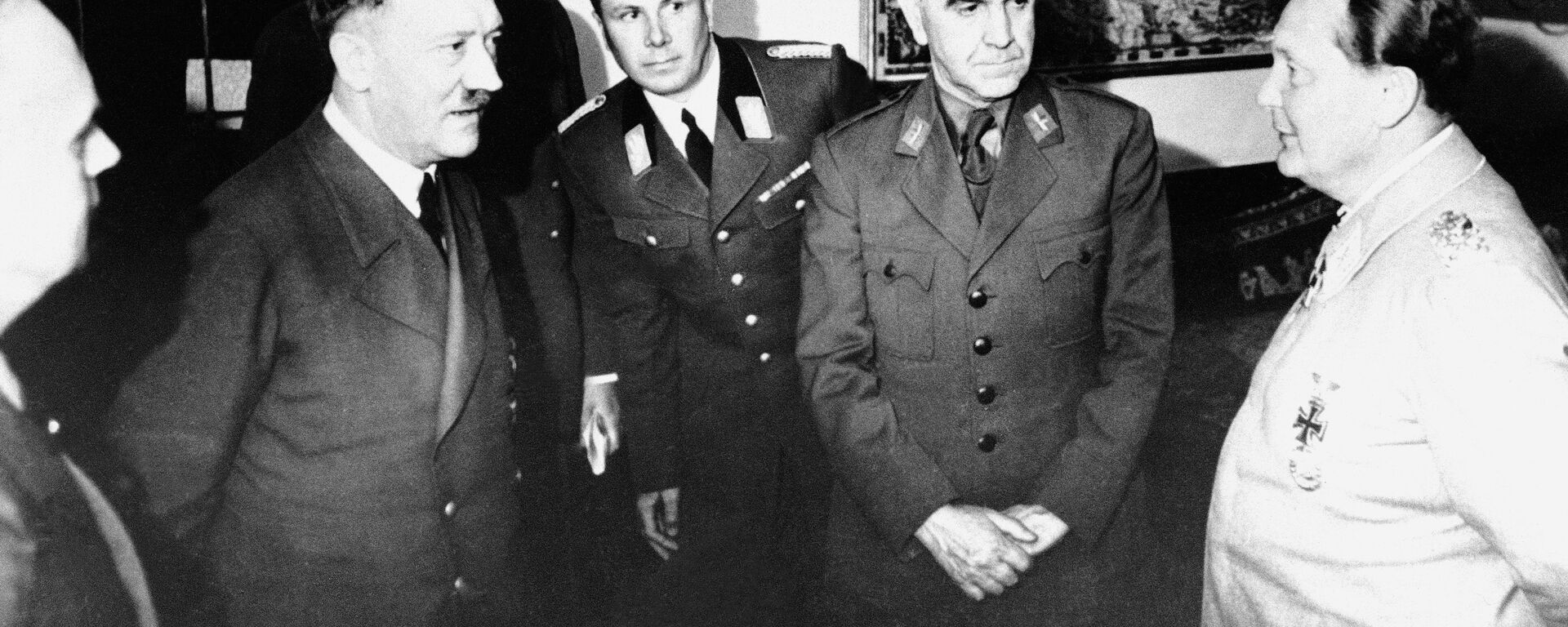 Adolf Hitler recibe al líder del llamado Estado Independiente de Croacia, Ante Pavelic, en Alemania, 6 de junio de 1941 - Sputnik Mundo, 1920, 31.03.2024