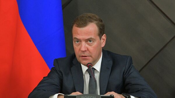 El primer ministro de Rusia, Dmitri Medvédev, en Crimea - Sputnik Mundo