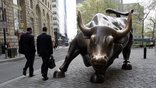 La estatua del Toro de Wall Street en Nueva York, EEUU (imagen referencial) - Sputnik Mundo