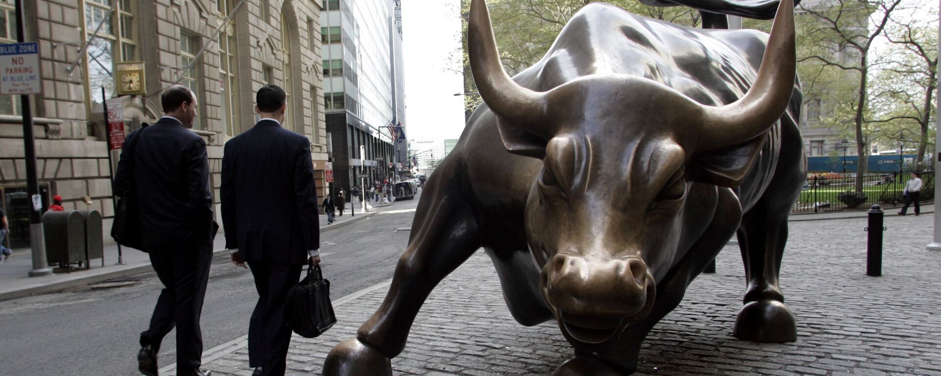 La estatua del Toro de Wall Street en Nueva York, EEUU (imagen referencial) - Sputnik Mundo, 1920, 31.01.2021