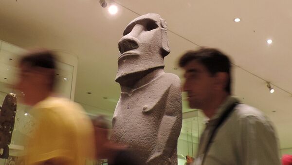 Estatua de Isla de Pascua en el Museo Británico de Londres - Sputnik Mundo