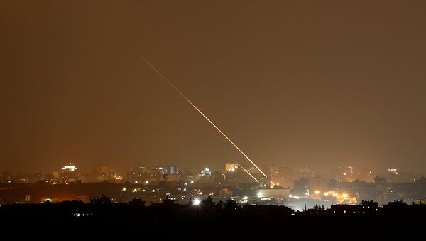 Cohetes lanzados desde la Franja de Gaza - Sputnik Mundo