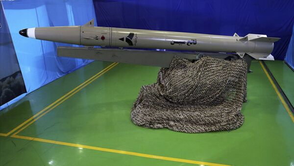 El misil iraní Fateh Mobin - Sputnik Mundo
