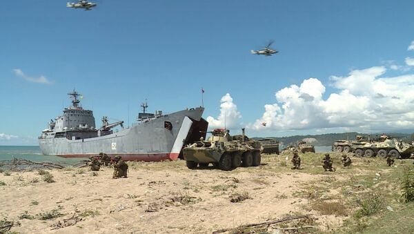 Militares rusos 'desembarcan' en una playa de Abjasia - Sputnik Mundo