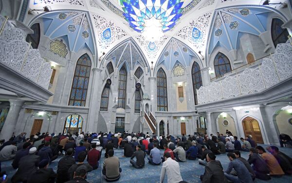 La fiesta de Eid al Adha en la mezquita de Kazán - Sputnik Mundo