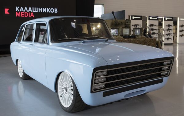 Un supercar eléctrico CV-1 del consorcio ruso Kalashnikov - Sputnik Mundo