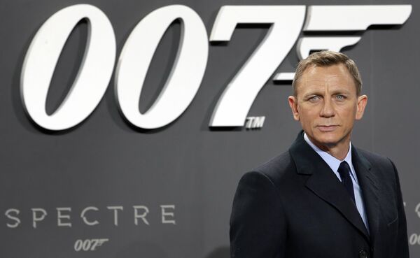 Daniel Craig tendrá su última aparición como james Bond en la recientemente estrenada Sin tiempo para morir. - Sputnik Mundo