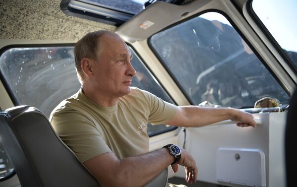El presidente Putin pasa el fin de semana en Tuvá, Rusia - Sputnik Mundo