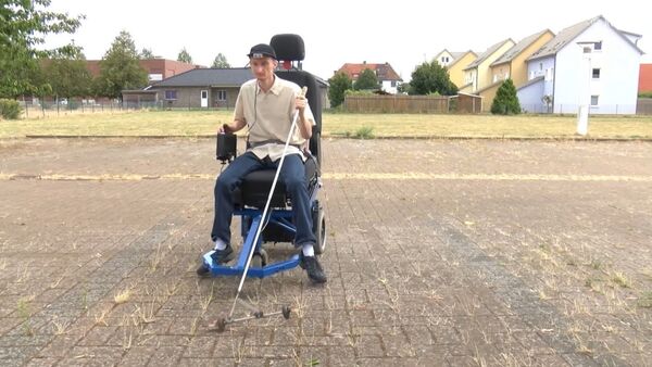 Un inventor con discapacidad visual crea un vehículo para ciegos - Sputnik Mundo