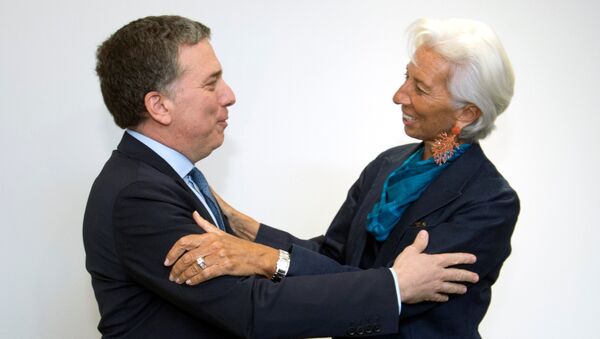 Ministro argentino de Economía, Nicolás Dujovne, y directora gerente del FMI, Christine Lagarde - Sputnik Mundo
