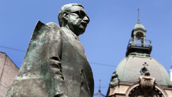 Monumento a Salvador Allende en Santiago - Sputnik Mundo