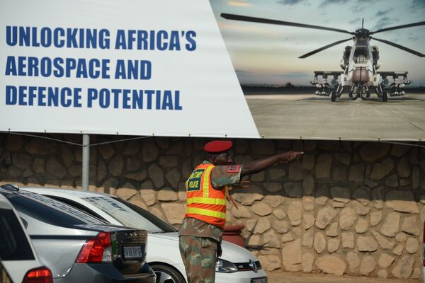 La feria internacional de armamento y material bélico Africa Aerospace & Defence - Sputnik Mundo