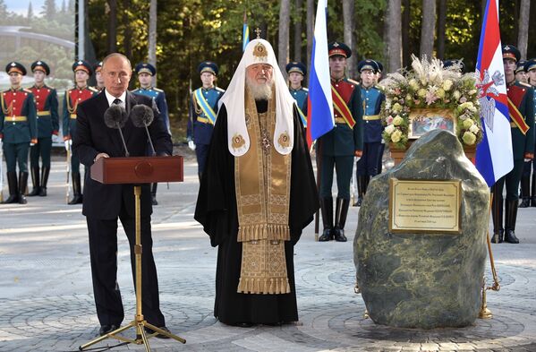 Ceremonia de colocación de la primera piedra de la iglesia principal de las Fuerzas Armadas de Rusia - Sputnik Mundo