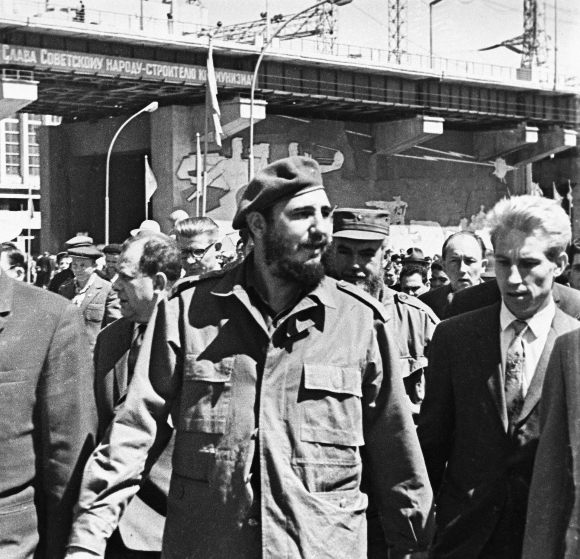 Fidel Castro durante su visita a la URSS en 1963 - Sputnik Mundo, 1920, 21.11.2022