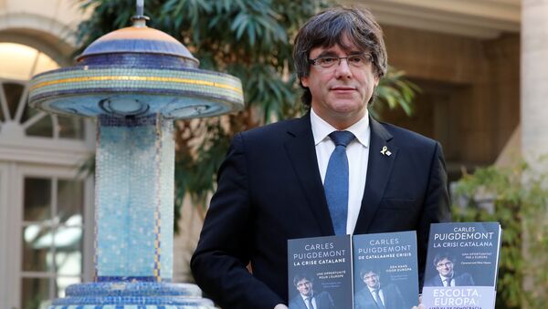 Carles Puigdemont, expresidente catalán - Sputnik Mundo