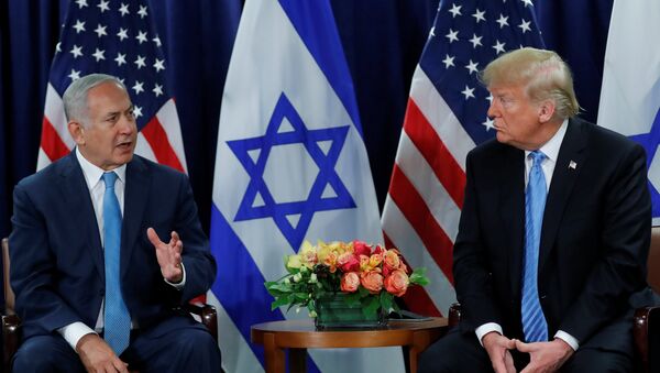 El primer ministro israelí, Benjamin Netanyahu, y el presidente estadounidense, Donald Trump - Sputnik Mundo