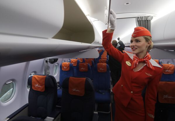 La empresa Aeroflot recibe el avión número 50 del Sukhoi Superjet 100 - Sputnik Mundo