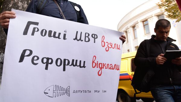 Una acción de protesta contra la corrupción en Kiev - Sputnik Mundo