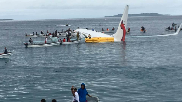 Un avión se estrella en Micronesia - Sputnik Mundo