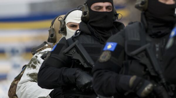 Integrantes de una unidad especial de la Policía de Kosovo (archivo) - Sputnik Mundo