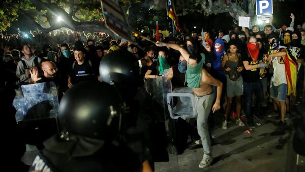 Manifestantes en Barcelona - Sputnik Mundo