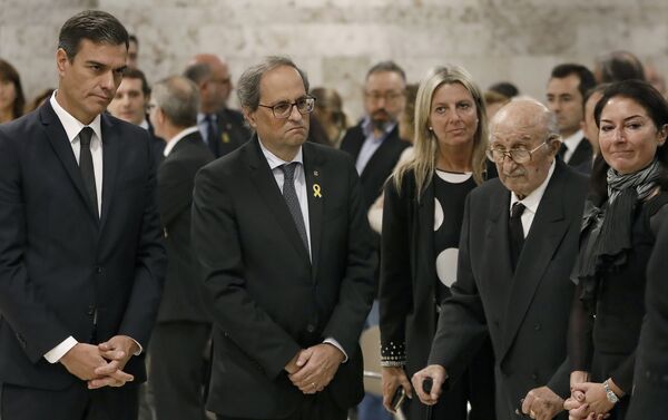 El presidente del Gobierno español, Pedro Sánchez y el presidente de la Generalitat, Quim Torra - Sputnik Mundo