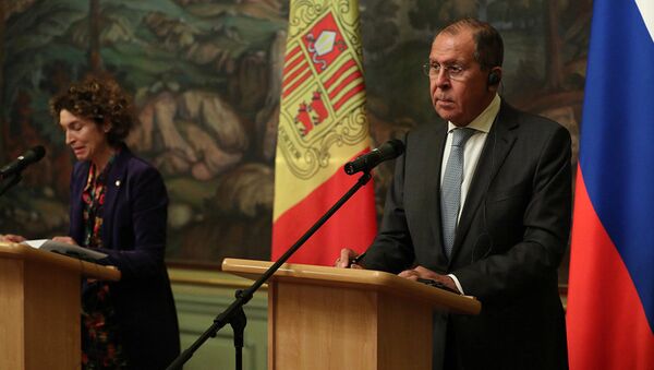 La Ministra de Asuntos Exteriores del Principado de Andorra, Maria Ubach, y el Ministro de Asuntos Exteriores de la Federación de Rusia, Serguéi Lavrov, durante la rueda de prensa en Moscú - Sputnik Mundo