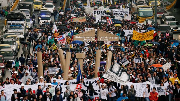 Protestas de estudiantes en Bogotá, la capital de Colombia - Sputnik Mundo