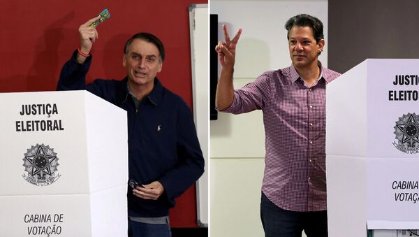 Jair Bolsonaro (izda.) y Fernando Haddad (dcha.), los candidatos a la presidencia de Brasil - Sputnik Mundo