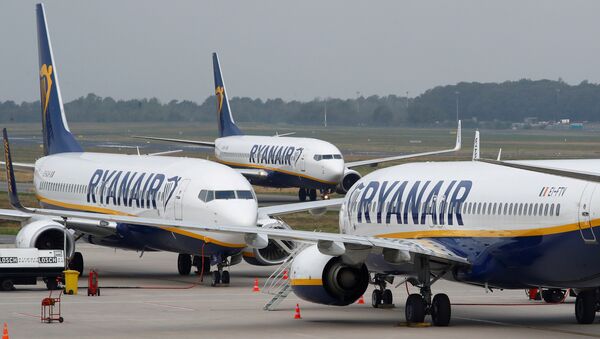 Dos aviones de Ryanair - Sputnik Mundo