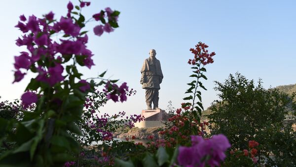 La estatua de la Unidad, la más alta del mundo, en la India - Sputnik Mundo