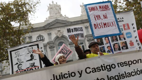 Protestas en España por la sentencia sobre impuestos hipotecrios - Sputnik Mundo