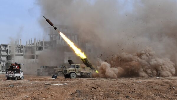 Lanzacohetes múltiples Golan en Siria (archivo) - Sputnik Mundo