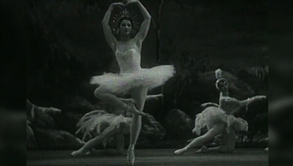 La leyenda de Maya Plisétskaya: se cumplen 93 años del nacimiento de la genial bailarina - Sputnik Mundo