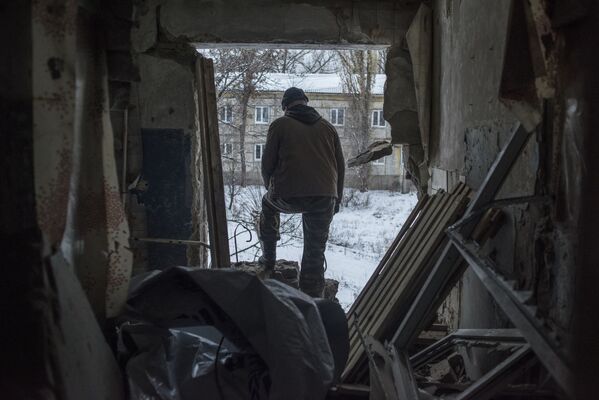 La guerra continúa: las consecuencias de los ataques de Kiev contra Lugansk - Sputnik Mundo